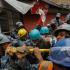 Adolescente E APOS resgatado Cinco Días Terremoto no Nepal