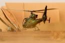 Un hélicoptère "Gazelle" de l'armée française décolle de Gao, au nord du Mali, le 29 mai 2015