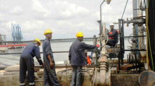 奈及利亞政府為打擊專業的盜油集團，將出動無人機監控海面的船隻動向。（Photo by NewsOfNigeria Media on flickr - used under Creative Commons）