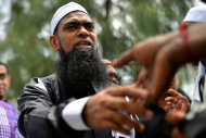 Hindu Sangam rejects Muslim preacher’s apology, wants Jakim to monitor ustads