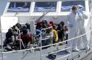 Migranti, ok alla flotta europea Missione navale   contro scafisti