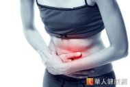 腹痛的原因很多，但若合併出現淋巴結腫大的症狀，則要高度懷疑可能是感染弓形蟲的問題。