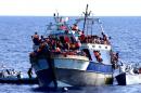 Naufrages de migrants : &quot;Il faut plus de moyens, plus de bateaux&quot; selon Cazeneuve