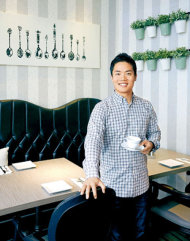 飲食集團Drawing Room Concepts創辦人鄭相賢表示，建立可靠工作團隊，令集團踏上成功之路。