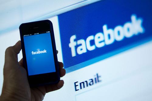 Facebook nu a funcționat aproape 30 de minute în mai multe zone de pe glob