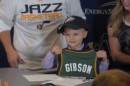 Utah Jazz signs five-year-old leukemia patient