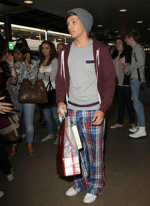  - louis-tomlinson-pjs-2