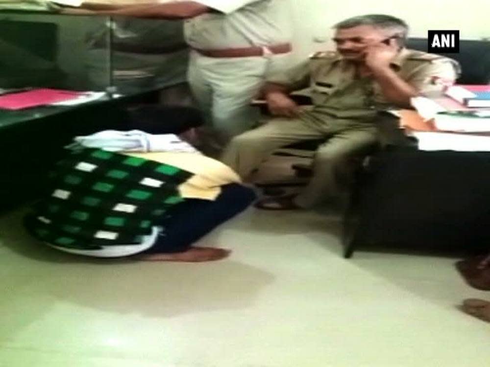 Police Station Turns Into Massage Parlor U P Cop Gets Foot Rub Watch The Video Finance India