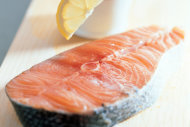 鮭魚助腦發育，降血壓、三酸甘油脂