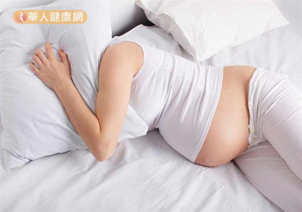 另外，要注意的是，孕婦吃飽飯不宜馬上臥床休息，而應在飯後3至4小時，待食物進到腸道後，在上床躺平較為適宜。