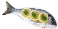 北歐飲食強調少吃紅肉，多吃魚，以增加健康的Omega-3脂肪酸攝取量。