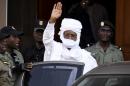 L'ancien dictateur tchadien Hissène Habré quitte le tribunal de Dakar le 3 juin 2015