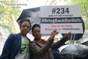 200多名奈及利亞女學生遭到伊斯蘭激進份子綁架後，世界同聲譴責，網路也發起名為「帶我們的女孩回來」活動。（photo by See Li on Flicker - used under Creative Commons license）