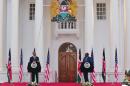Barack Obama et Uhuru Kenyatta offrent une conférence de presse après leurs entretiens bilatéraux, le 25 juillet 2015 devant la résidence officielle de la Présidence ké...<br /><br />Source : <a href=