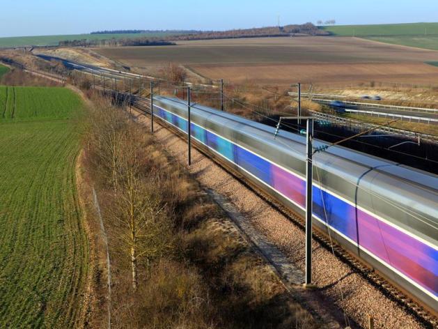 La France dépense 220 euros par an et par habitant pour son train XVM7d0d0a34-ecfa-11e4-9d95-2519e8418273