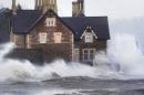 Vreme extremă în Europa: patru morţi în inundaţiile din Grecia şi „bombă meteorologică“ în Marea Britanie