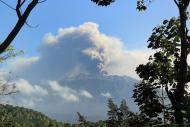 印尼火山再噴發　峇里島機場一度關閉