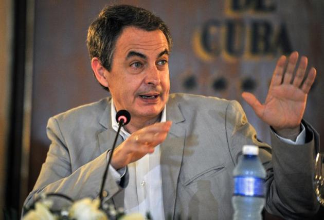 El ex primer ministro socialista español José Luis Rodriguez Zapatero ante periodistas en La Habana el 26 de febrero ded 2015
