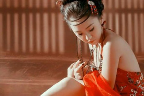 Phụ nữ Trung Quốc xưa không mặc nội y!