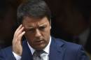 Il presidente del Consiglio Matteo Renzi lascia Downing Street dopo l'incontro con David Cameron