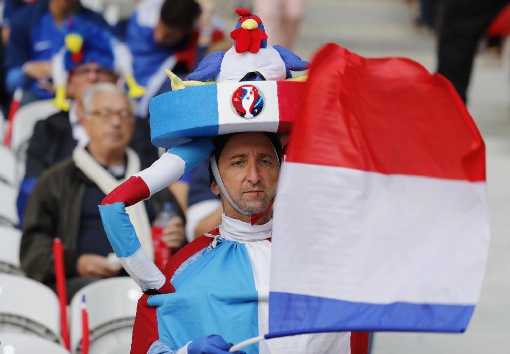 France fan before the game
