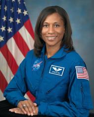 非裔太空人首登國際太空站 明年出發