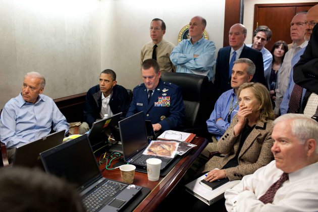 El alto mando sigue la captura y muerte de Bin LAden. (REUTERS/White House)
