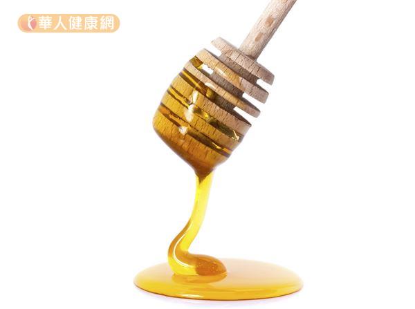 蜂蜜的用途很廣，不只可以做成蜂蜜水，還能變化出各種鹹食和甜點。