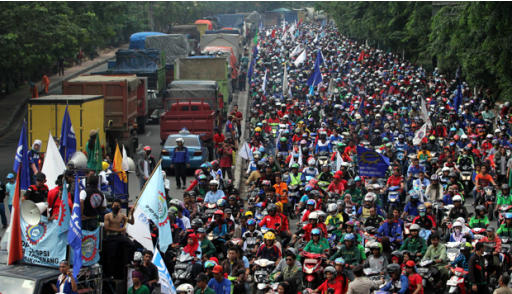 Besok, Ratusan Ribu Buruh Siap Lumpuhkan Tangerang  