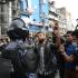 La policía nepalesa interviene para controlar la ira de los supervivientes