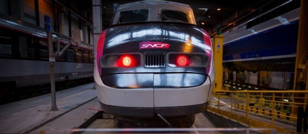 Un contrôleur SNCF craque dans son TGV défectueux Sipa-2850110-jpg_2500213