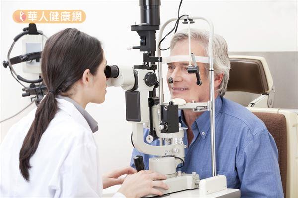 近視超過6百度　增加視網膜病變風險