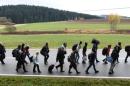 Migranti, Europol: "Almeno 10mila minori   scomparsi dopo arrivo in Europa"