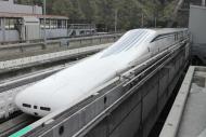 Protótipo do futuro trem japonês de levitação magnética