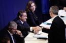 Juppé sifflé, Sarkozy joue le rassembleur au conseil national de l’UMP
