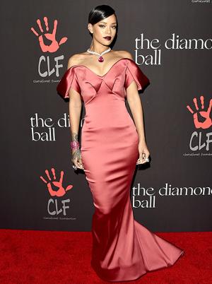 Rihanna Like You&#39;ve Never Seen Her Before on the Red Carpet: See Her Jaw-Dropping Look!