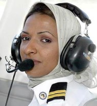 أول أمرأة سعودية تقود طائرة 20140428104556