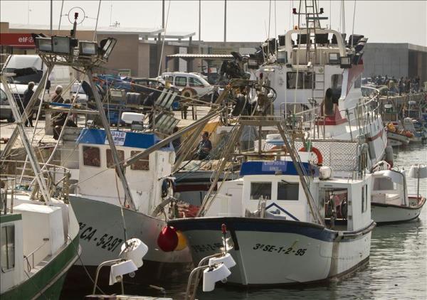 El temporal impide la salida a la mar de la flota del Golfo de Cádiz - Yahoo Finanzas España