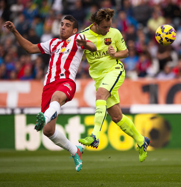 صور : مباراة ألميريا - برشلونة  1-2 ( 08-11-2014 )  201411080943350027270-p5