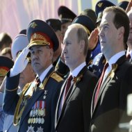Επίδειξη δύναμης από τον Πούτιν – Στην Κριμαία για πρώτη φορά από την απόσχιση ο πρόεδρος της Ρωσίας – Συγκρούσεις με νεκρούς στη Μαριούπολη