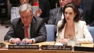 Jolie Condemns UN's Inaction On Syria Conflict