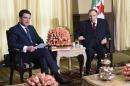 VIDEO. Algérie: Une photo de Bouteflika tweetée par Valls fait polémique