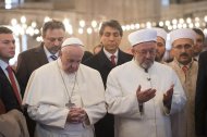 Umno leaders should learn from Pope Francis’s Turkey visit