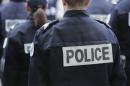 Saint-Ouen: Opération policière contre «les vendeurs mais aussi les consommateurs» de drogues