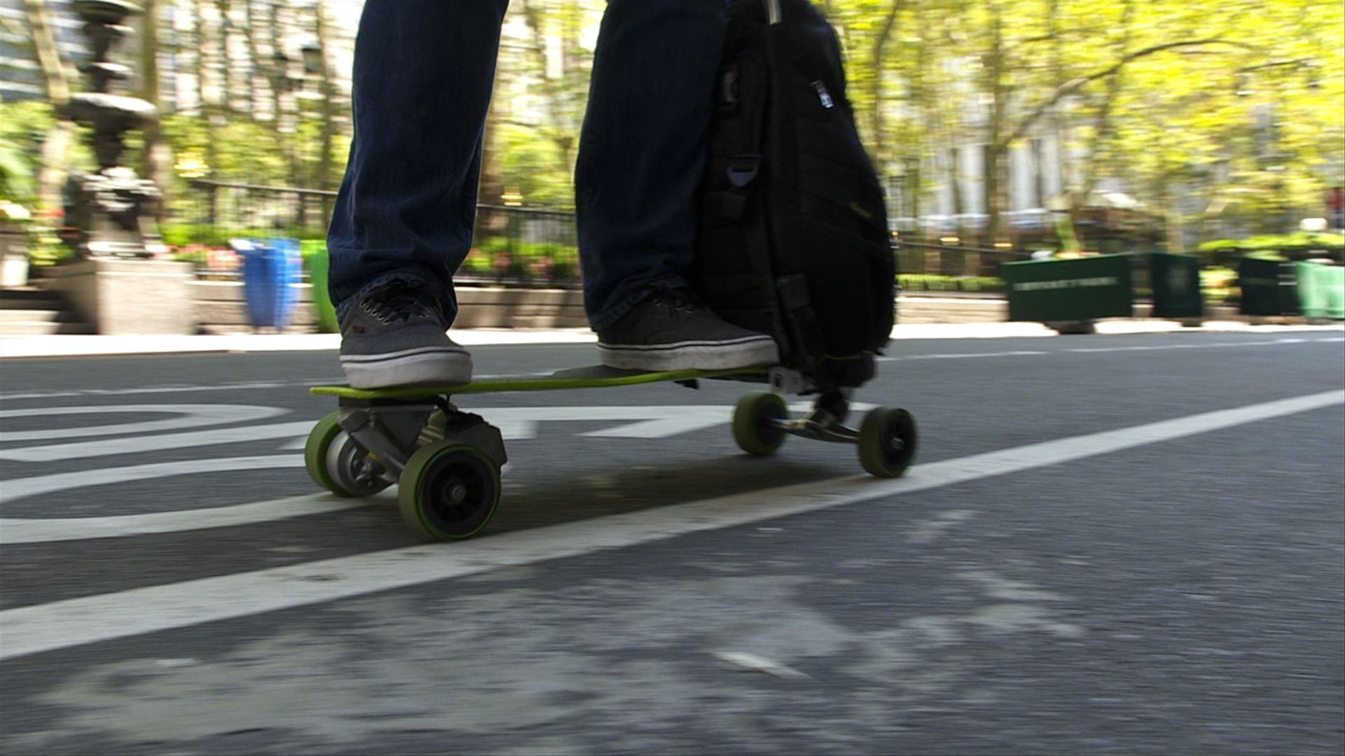 WATCH: This Electric Skateboard Also Folds Up into Its Own Backpack