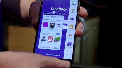 Facebook app on the Samsung Galaxy Note 4