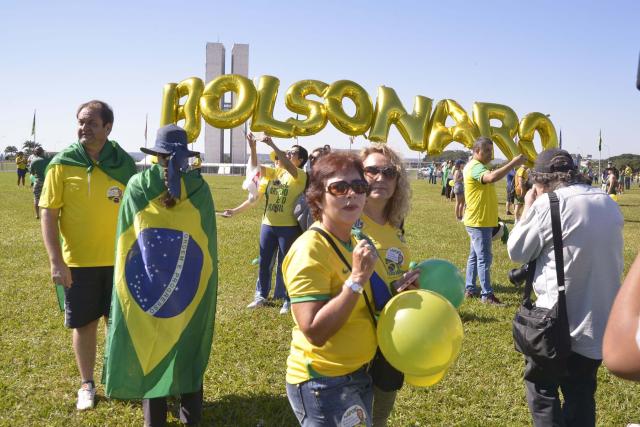 Protesto em apoio ao governo do presidente Jair Bolsonaro em Brasília (DF), neste domingo (26) (Luciano Freire/Futura Press)