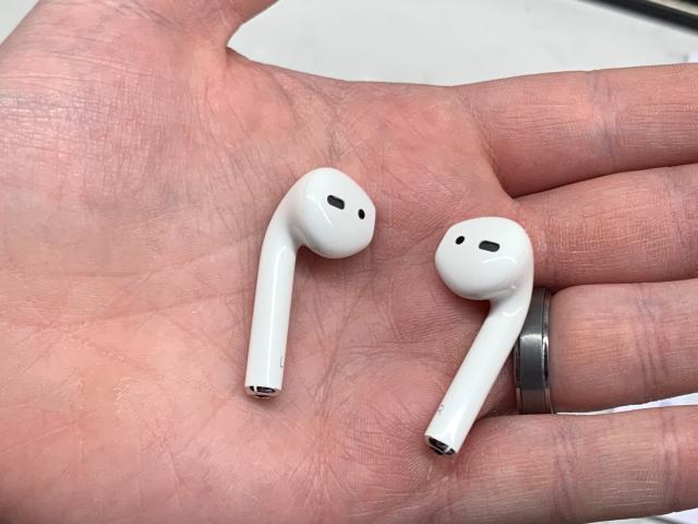 Apple's new AirPods look exactly the same as their predecessors. (Image: Apple)