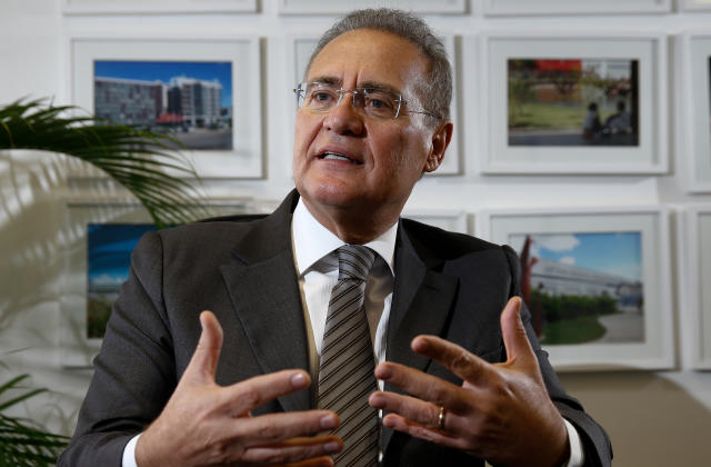 **ARQUIVO** BRASÍLIA, DF, 06.07.2017: O senador Renan Calheiros (PMDB-AL) durante entrevista em seu gabinete no Senado Federal, em Brasília. (Foto: Pedro Ladeira/Folhapress)