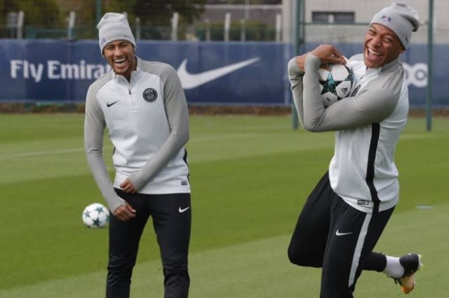 Neymar e Mbappe: Fiasco de um e sucesso do outro na Copa podem mudar a ordem nos vestiários do PSG.